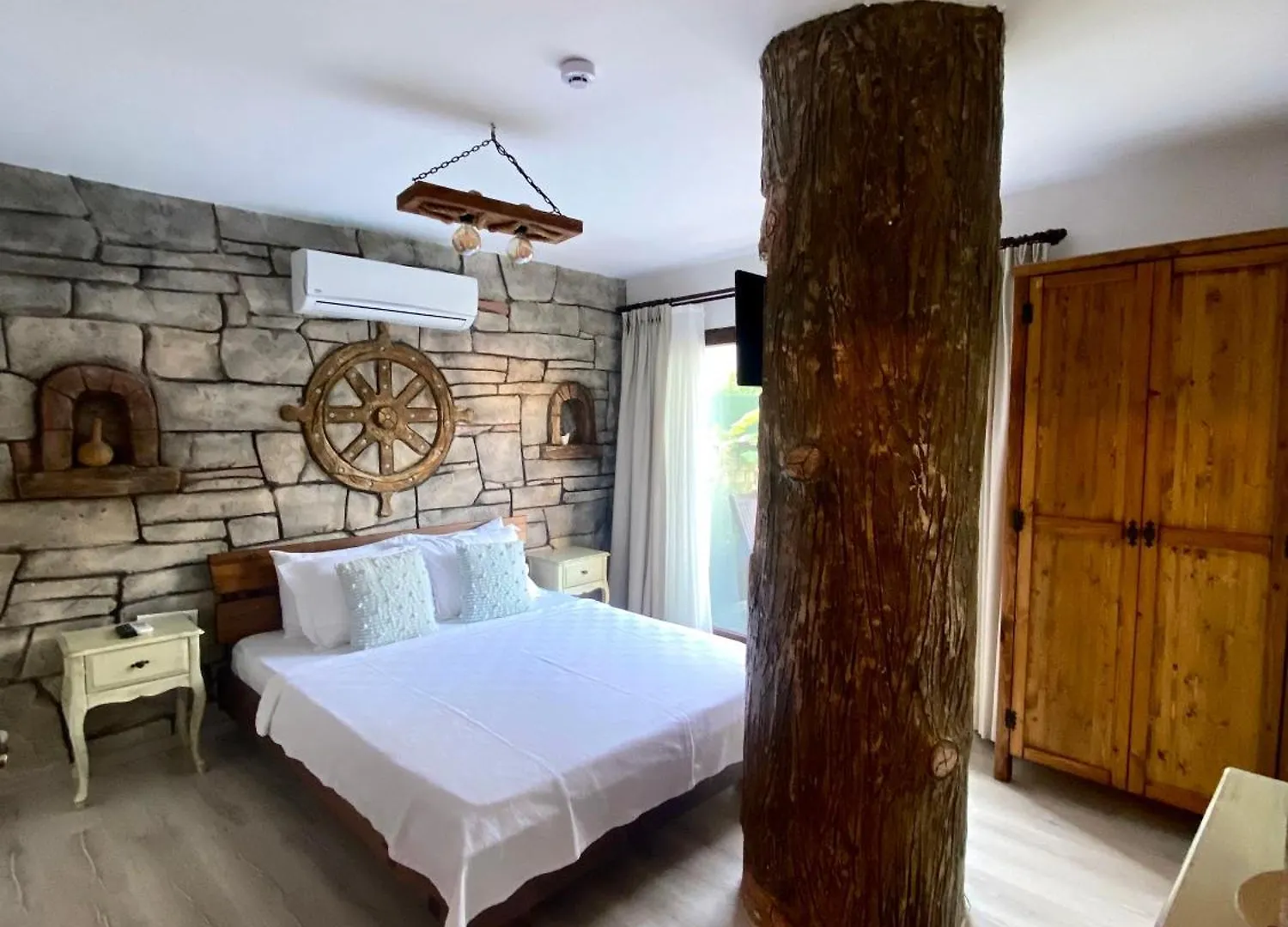 ホテル Pupa Alacati Butik Otel Çeşme